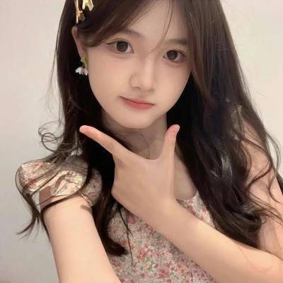 提前登录游戏，开局联姻女帝